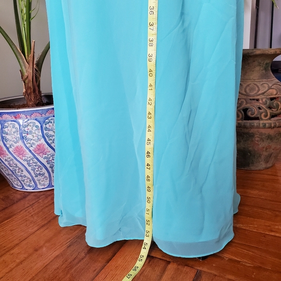 Turquoise Strapless Elegance - Picture 13 of 14